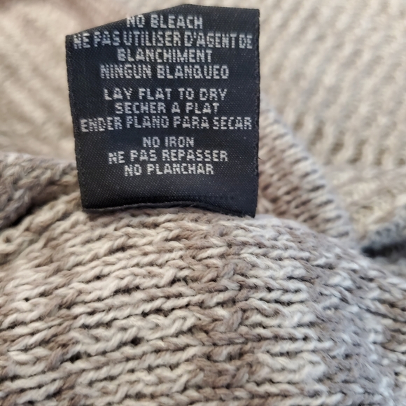 Medium, Beautiful Grey Knit Long Sweater or Dress, L/S Roll up Cuffs, Stretchy - Picture 16 of 16